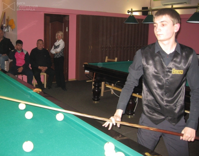 Назаренко Евгений - игрок БК Сален-Профи.JPG